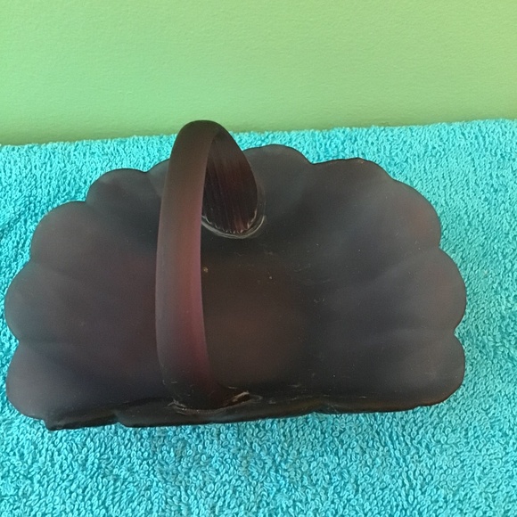 Mikasa Handcrafted by Kurata Frosted Amethyst Glass Swan Dish Trinket Candy Bowl - Picture 1 of 3